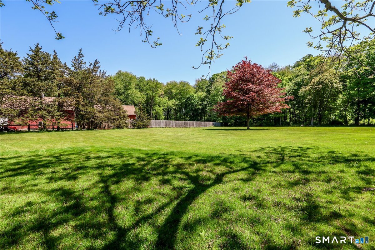199 Berkshire Road Newtown, CT 06482 - Photo 13 of 40