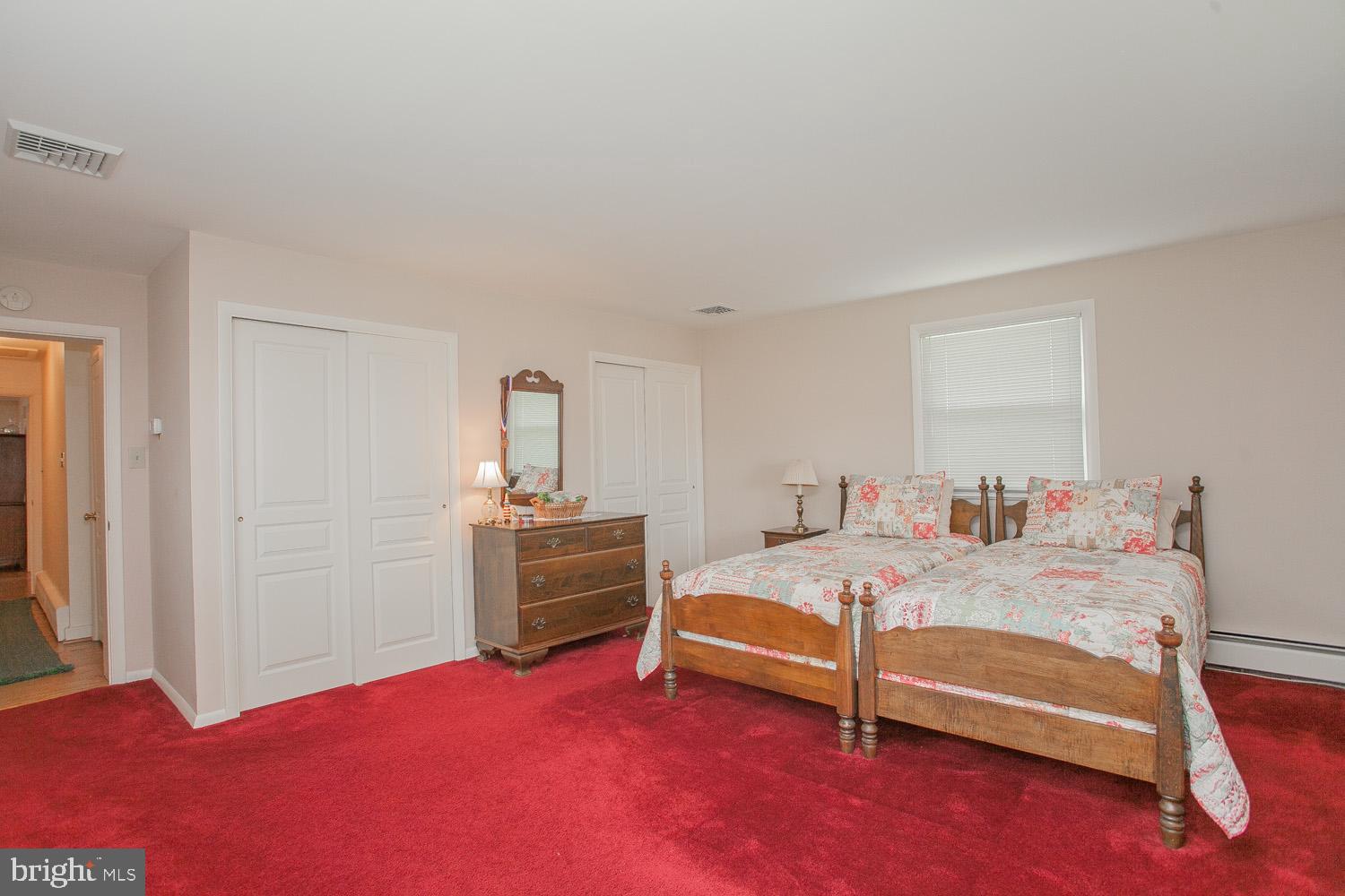 1436 Huntingdon Road Abington, PA 19001 - Photo 16 of 20