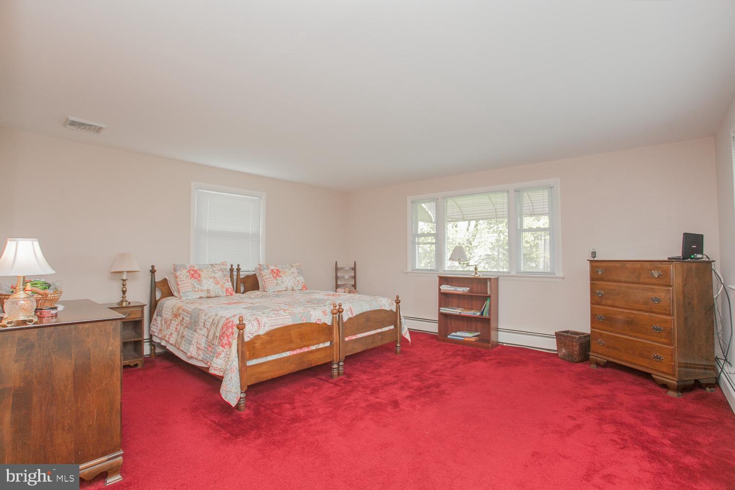 1436 Huntingdon Road Abington, PA 19001 - Photo 17 of 20