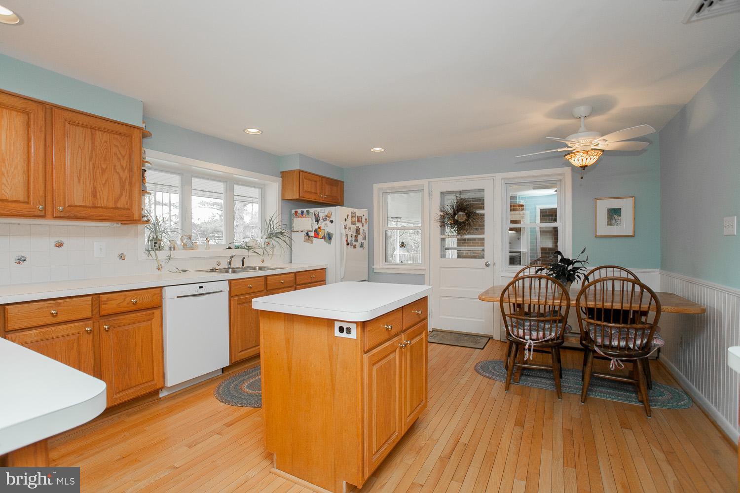1436 Huntingdon Road Abington, PA 19001 - Photo 7 of 20