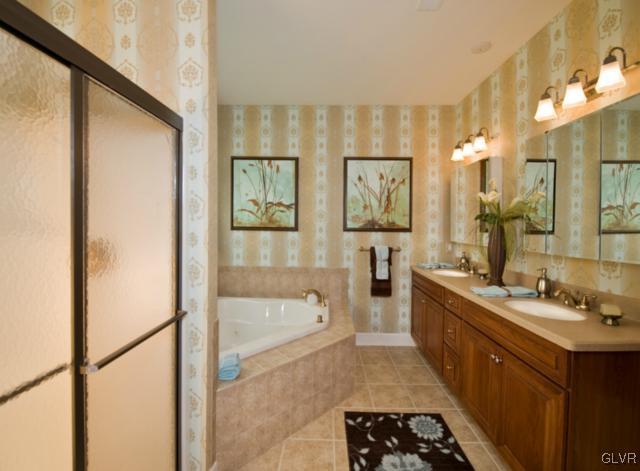2604 Pioneer Road Bethlehem, PA 18017 - Photo 10 of 15 Gallery Image 10