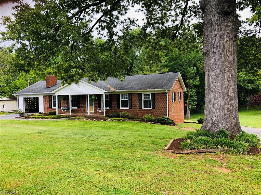 176 Hawthorne Road Mocksville, NC 27028 - Photo 1 of 30 Gallery Image 1