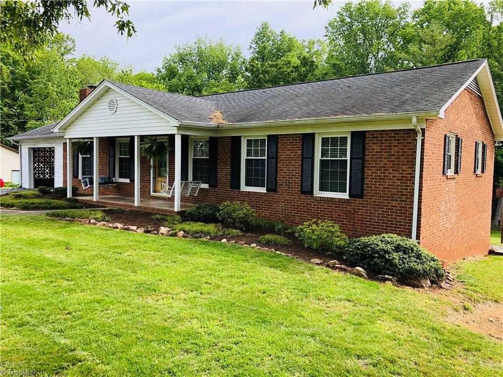176 Hawthorne Road Mocksville, NC 27028 - Photo 6 of 30 Gallery Image 6