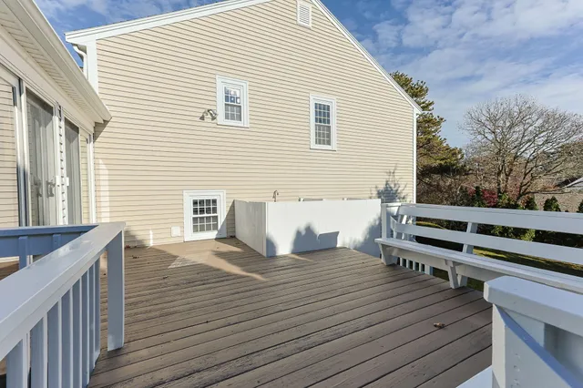 a view of entryway with stairs