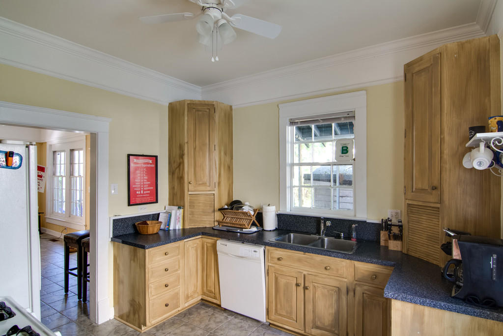 813 Rutledge Avenue Charleston, SC 29403 - Photo 10 of 28 cs1605051-1011