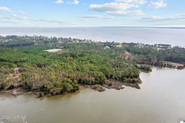 $595,000 | 604 Shorey Road, Oriental, NC 28571