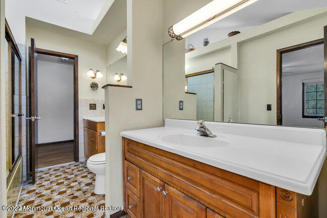 11 Charleston Spring Road Millstone Township, NJ 08510 - Photo 30 of 49 Full Bath