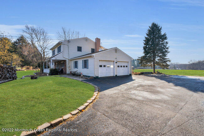 11 Charleston Spring Road Millstone Township, NJ 08510 - Photo 7 of 49 11 Charleston Springs Rd
