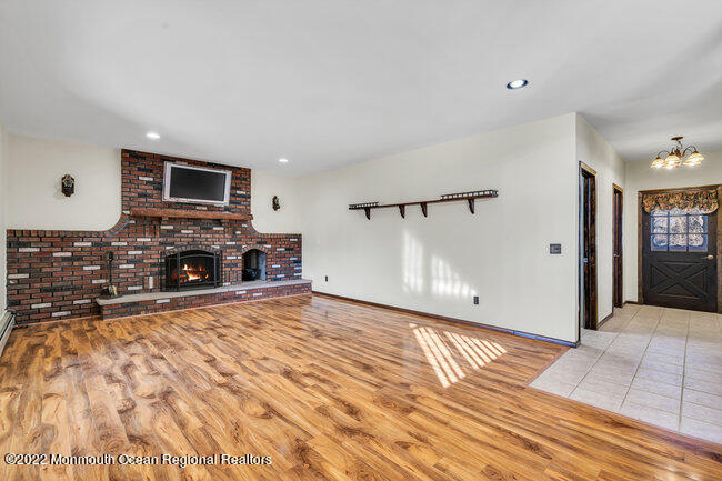 11 Charleston Spring Road Millstone Township, NJ 08510 - Photo 10 of 49 Large Family Room