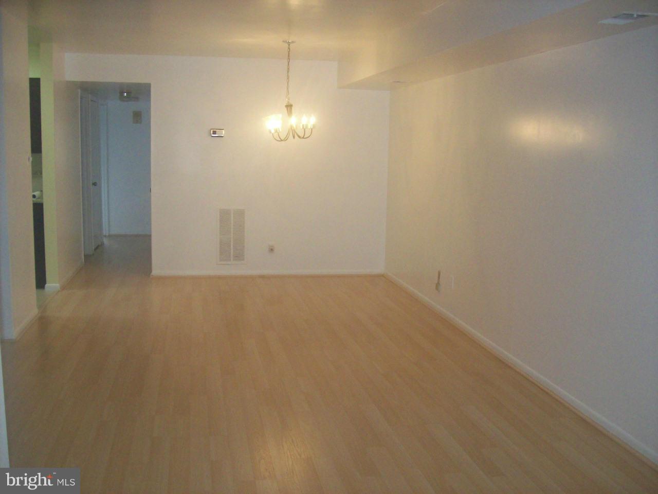 3137 Berry Road Northeast, Unit 17 Washington, DC 20018 - Photo 6 of 9 Living Room