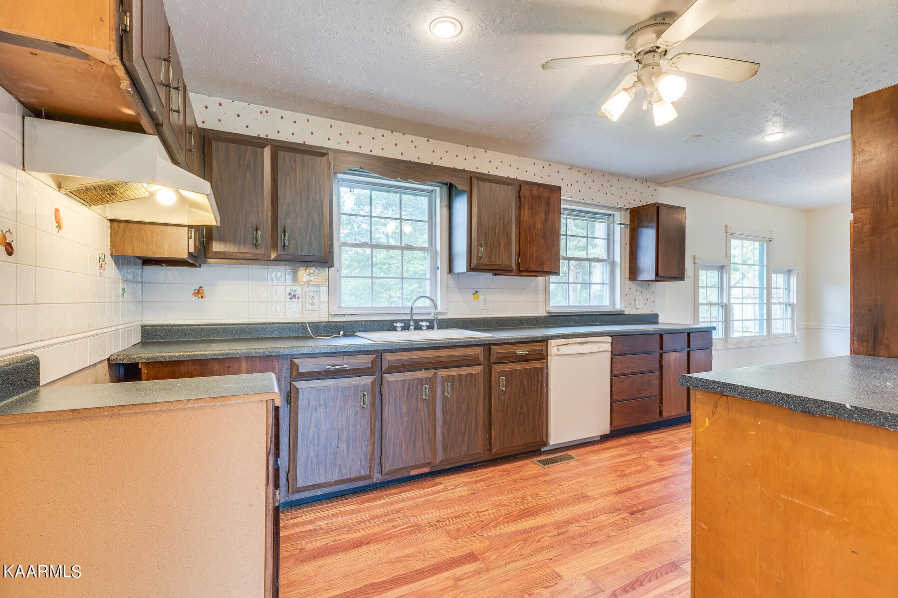 5220 John Hall Road Knoxville, TN 37920 - Photo 9 of 35 Gallery Image 9