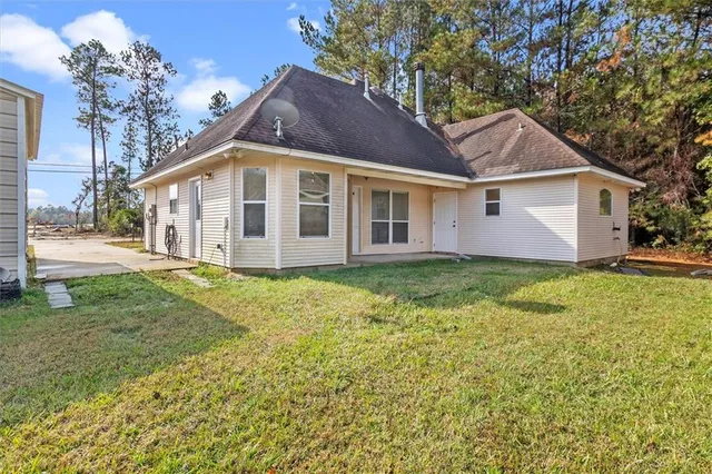 $299,900 | 22059 Hoffman Road, Mandeville, LA 70471