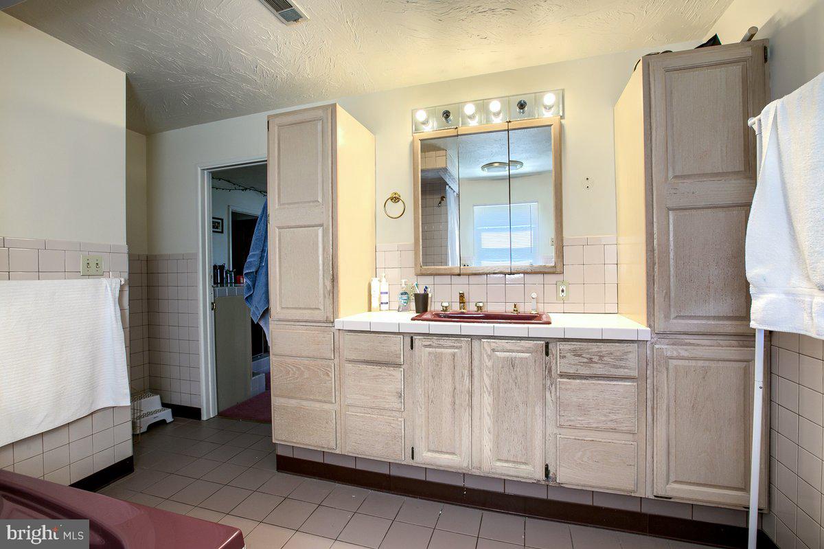 407 Valley Road Enola, PA 17025 - Photo 22 of 26 Gallery Image 22