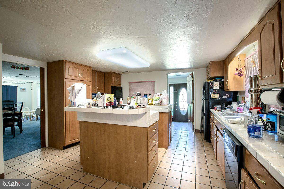 407 Valley Road Enola, PA 17025 - Photo 7 of 26 Gallery Image 7
