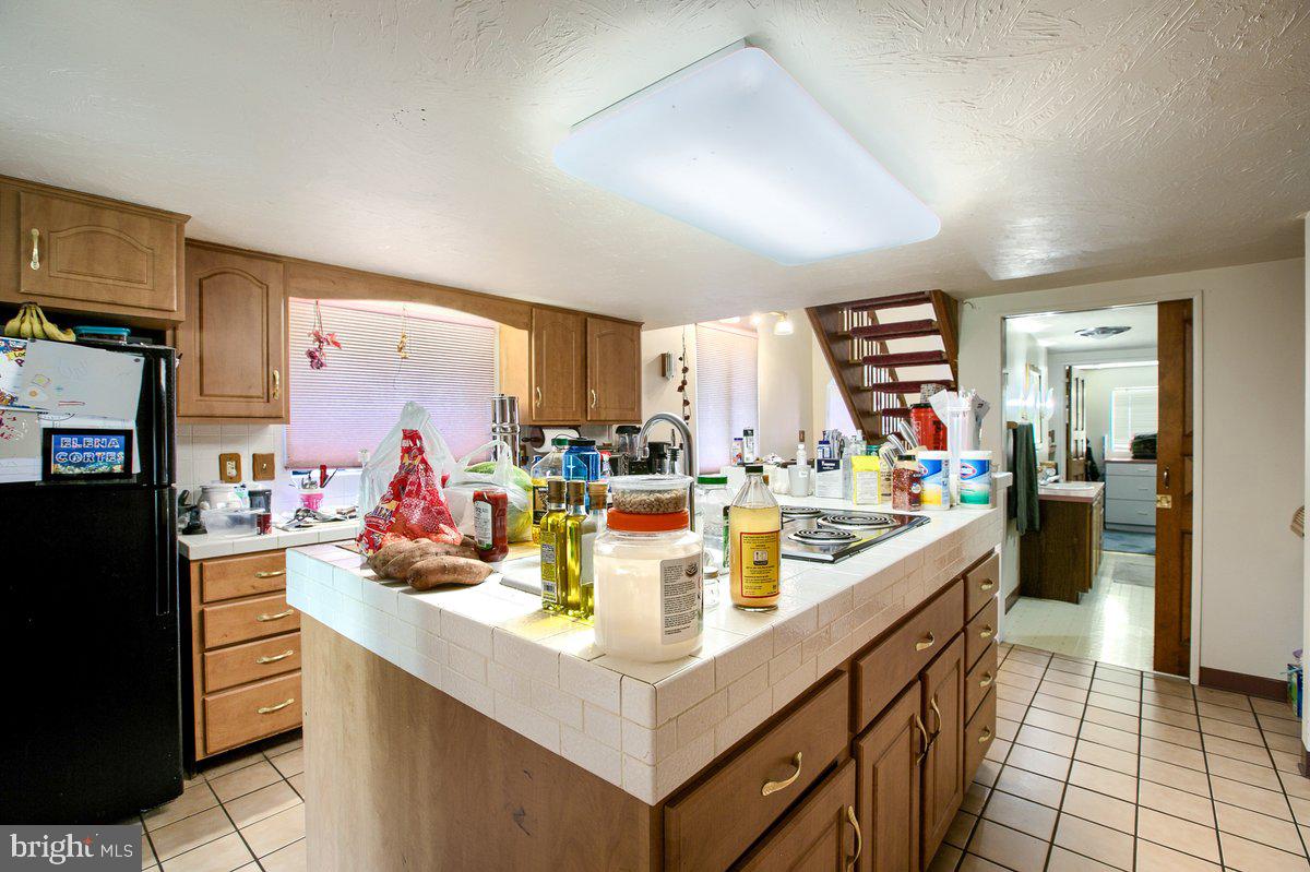 407 Valley Road Enola, PA 17025 - Photo 8 of 26 Gallery Image 8