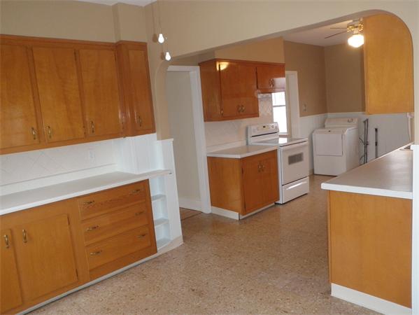 44 Scrimgeour Road Worcester, MA 01606 - Photo 3 of 15 Gallery Image 3