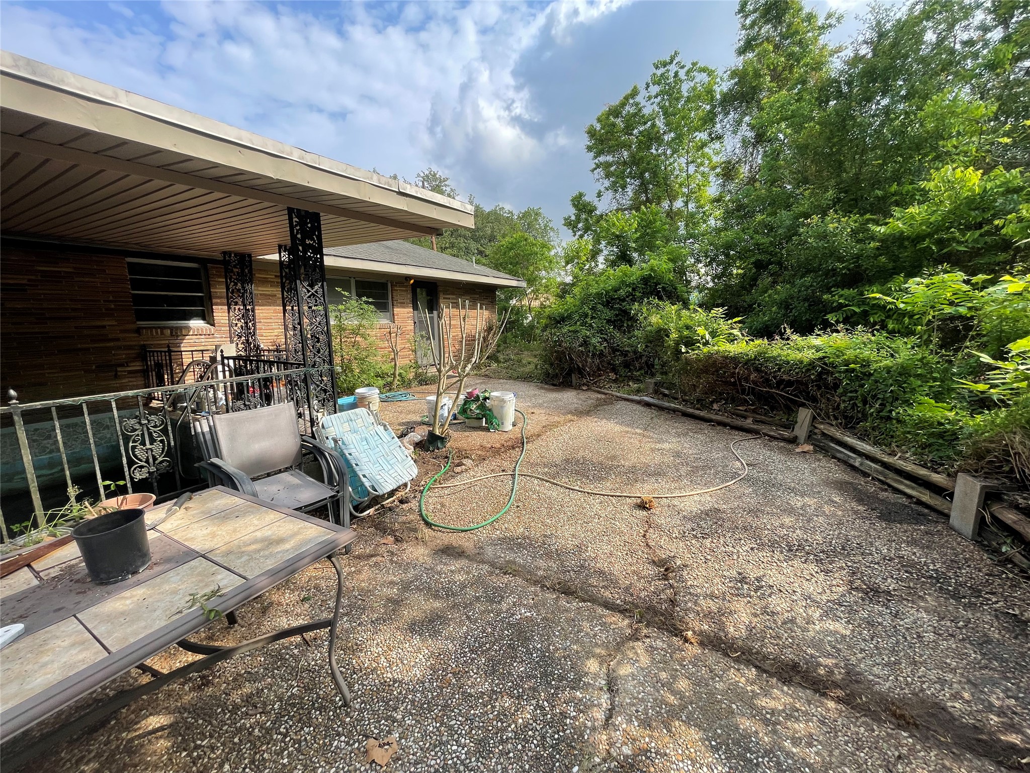 6700 Howe Street Groves, TX 77619 - Photo 10 of 18