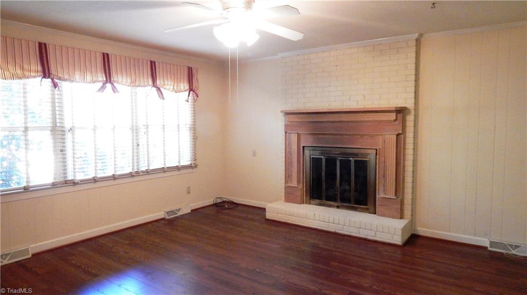 3102 Rolling Road High Point, NC 27265 - Photo 11 of 30