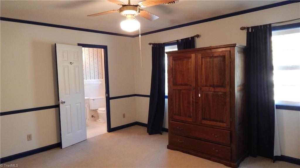 3102 Rolling Road High Point, NC 27265 - Photo 17 of 30