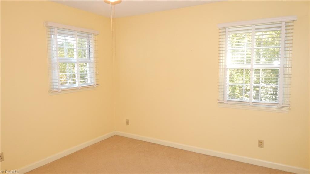 3102 Rolling Road High Point, NC 27265 - Photo 22 of 30