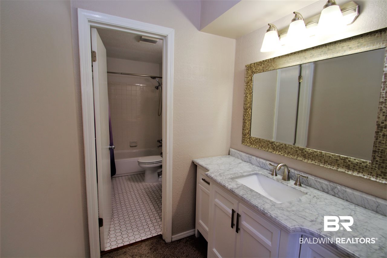 110 Du Rhu Drive, Unit 110B Mobile, AL 36608 - Photo 15 of 23