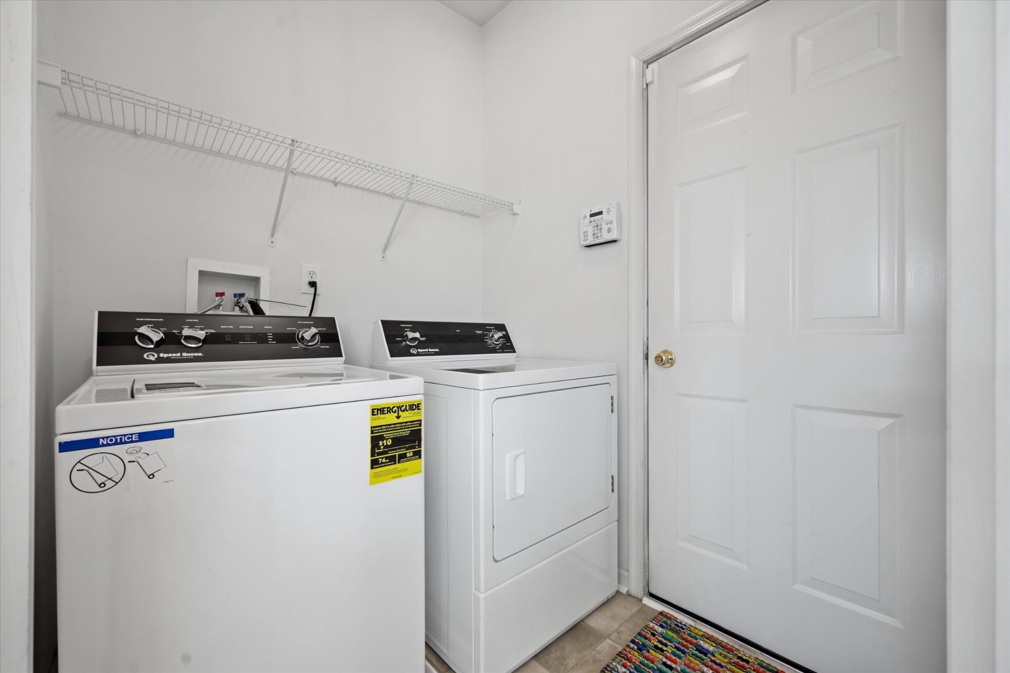 2012 Stony Creek Road Lansdale, PA 19446 - Photo 9 of 32 First floor laundry/mudroom