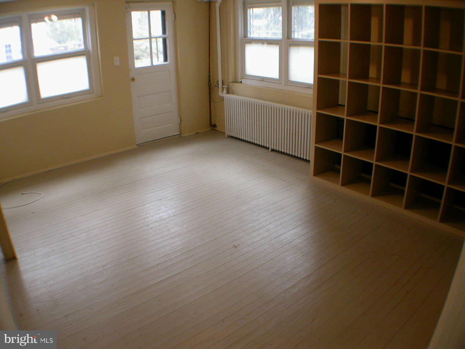 10 Parkside Road Silver Spring, MD 20910 - Photo 17 of 28 Bedroom 4