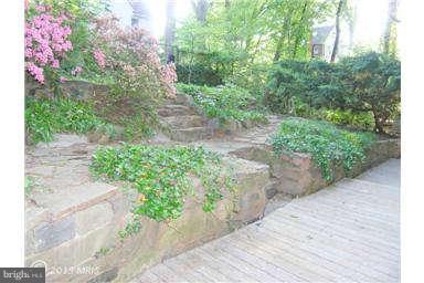 10 Parkside Road Silver Spring, MD 20910 - Photo 27 of 28 Stone Retaining Walls