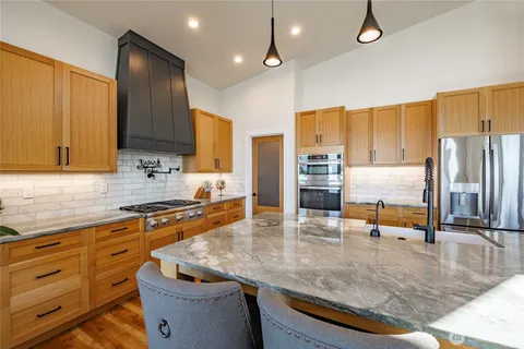 $1,899,000 | 5442 Goldfinch Way, Blaine, WA 98230