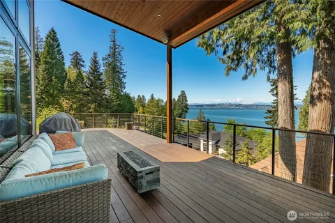$1,899,000 | 5442 Goldfinch Way, Blaine, WA 98230