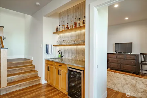 $1,899,000 | 5442 Goldfinch Way, Blaine, WA 98230