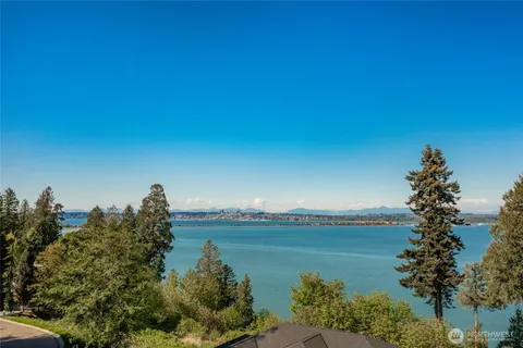 $1,899,000 | 5442 Goldfinch Way, Blaine, WA 98230