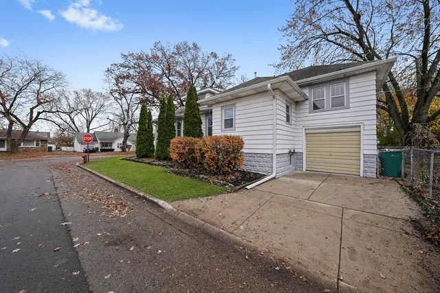 $299,000 | 1412 Colorado Avenue, Joliet, IL 60435