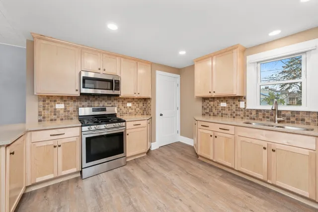 $299,000 | 1412 Colorado Avenue, Joliet, IL 60435