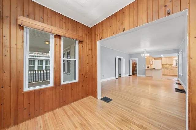 $299,000 | 1412 Colorado Avenue, Joliet, IL 60435