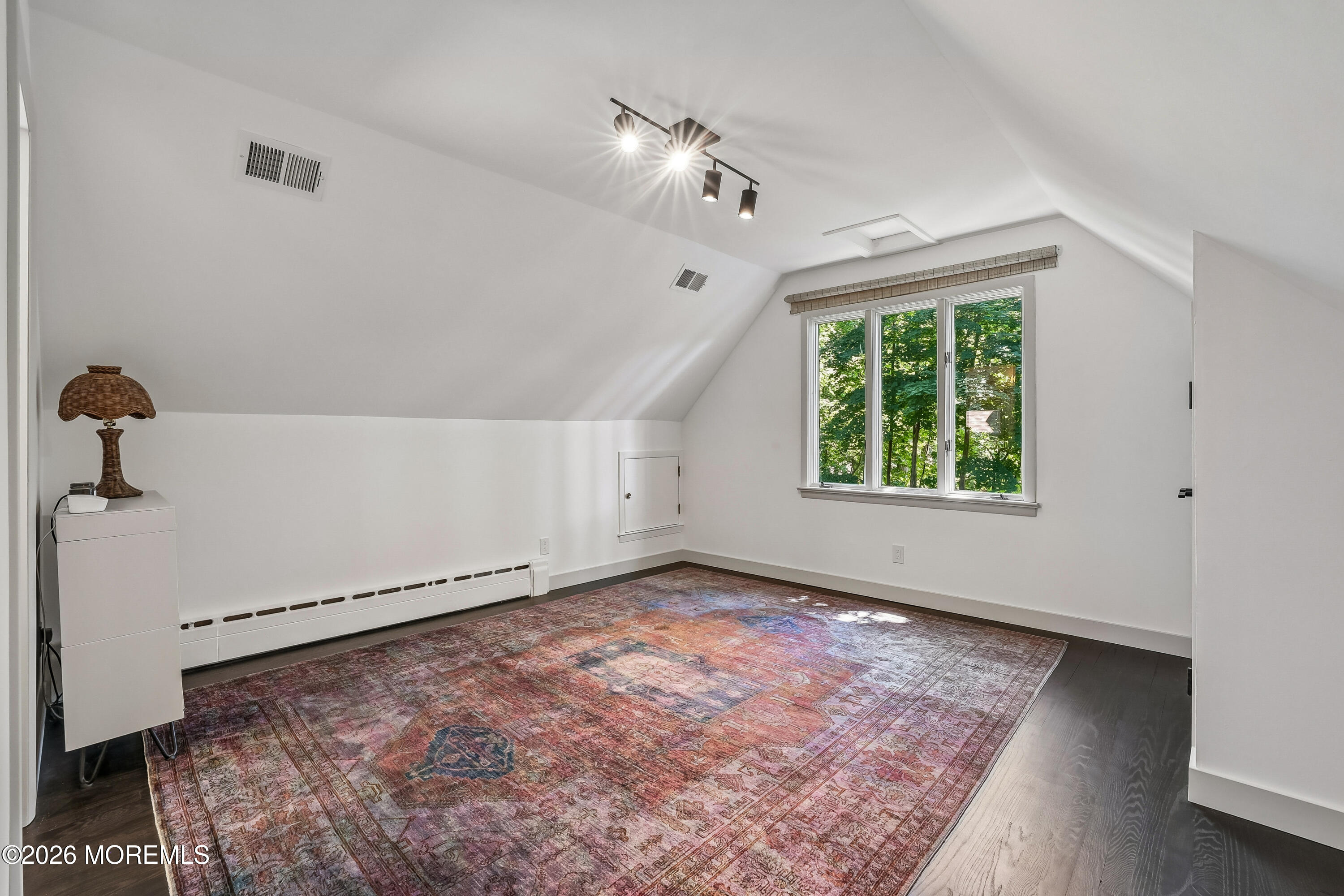 5 Coventry Square Holmdel, NJ 07733 - Photo 17 of 41 016