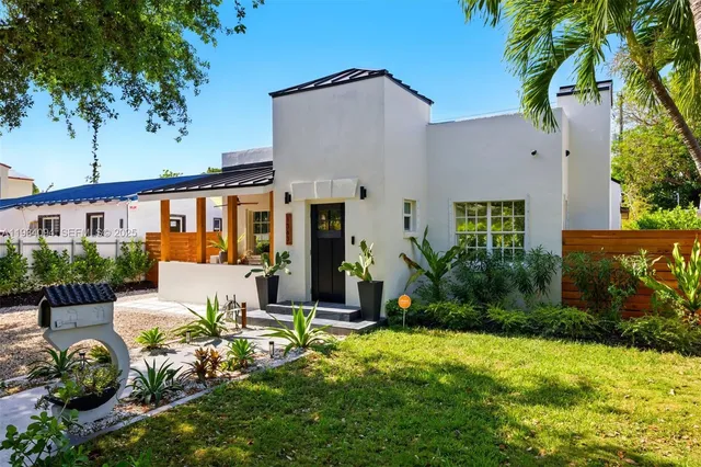 $8,000 | 1363 Biarritz Drive, Miami Beach, FL 33141