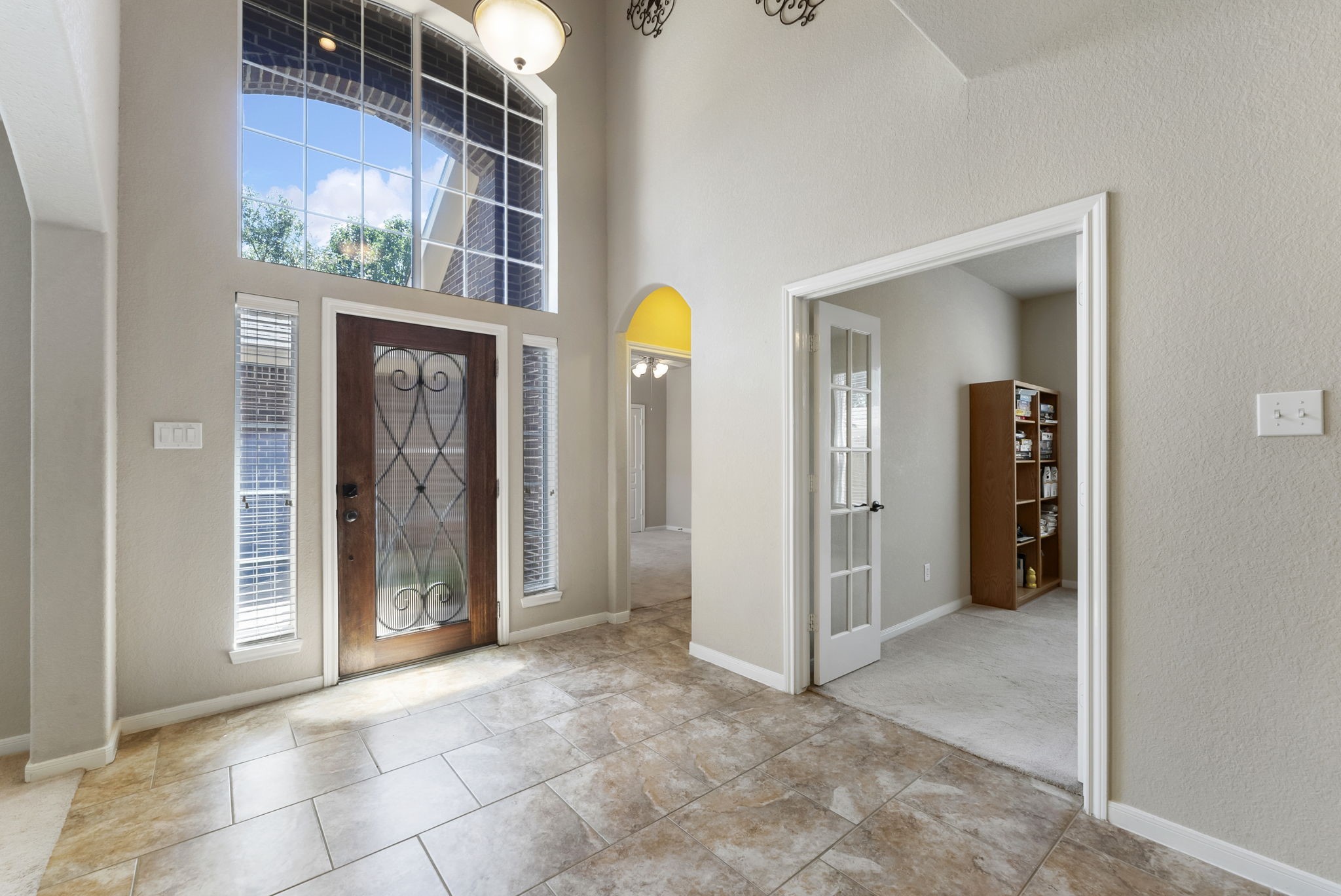 19223 Senterra Lakes Boulevard Spring, TX 77379 - Photo 9 of 48 a view of an entryway door