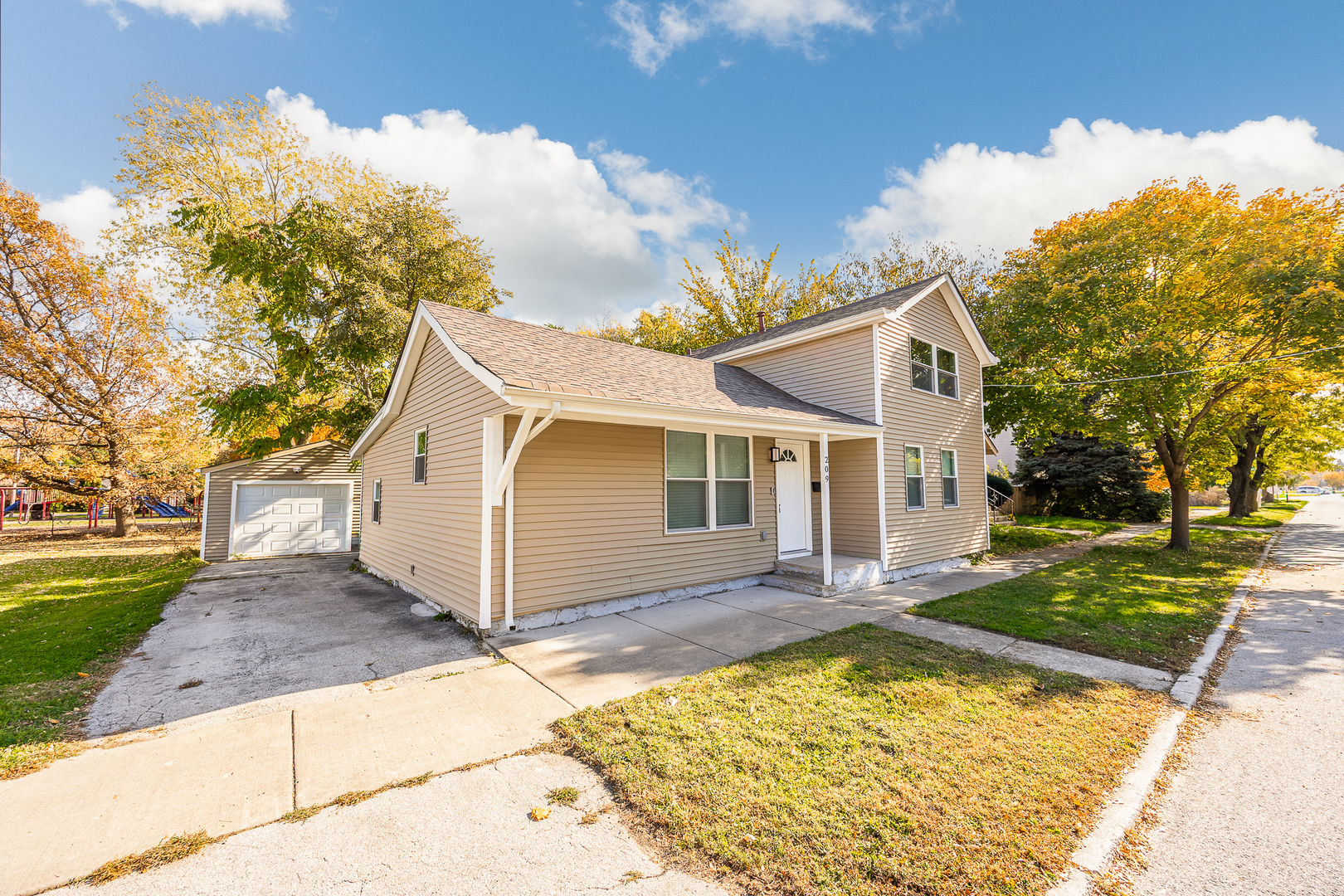 209 North Hunter Street Thornton, IL 60476 - Photo 1 of 30