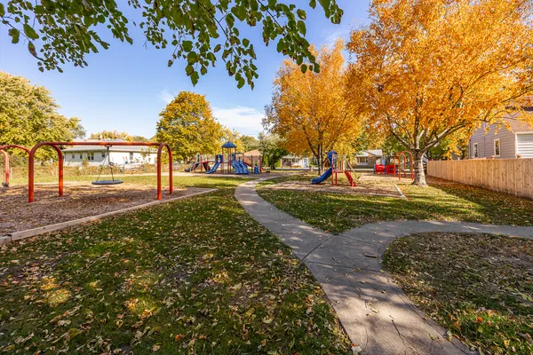 $249,899 | 209 North Hunter Street, Thornton, IL 60476