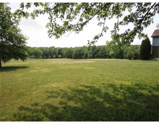 227 Nutt Road Grove City, PA 16127 - Photo 2 of 2 View.