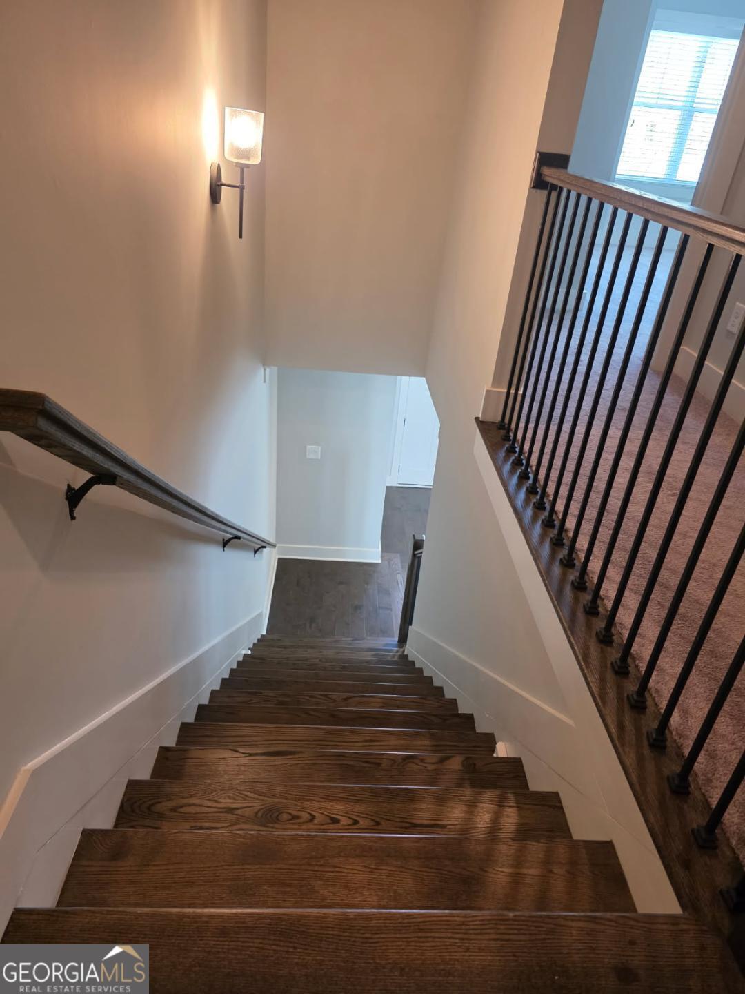 3176 Kincaid Drive Decatur, GA 30033 - Photo 42 of 89 a view of entryway