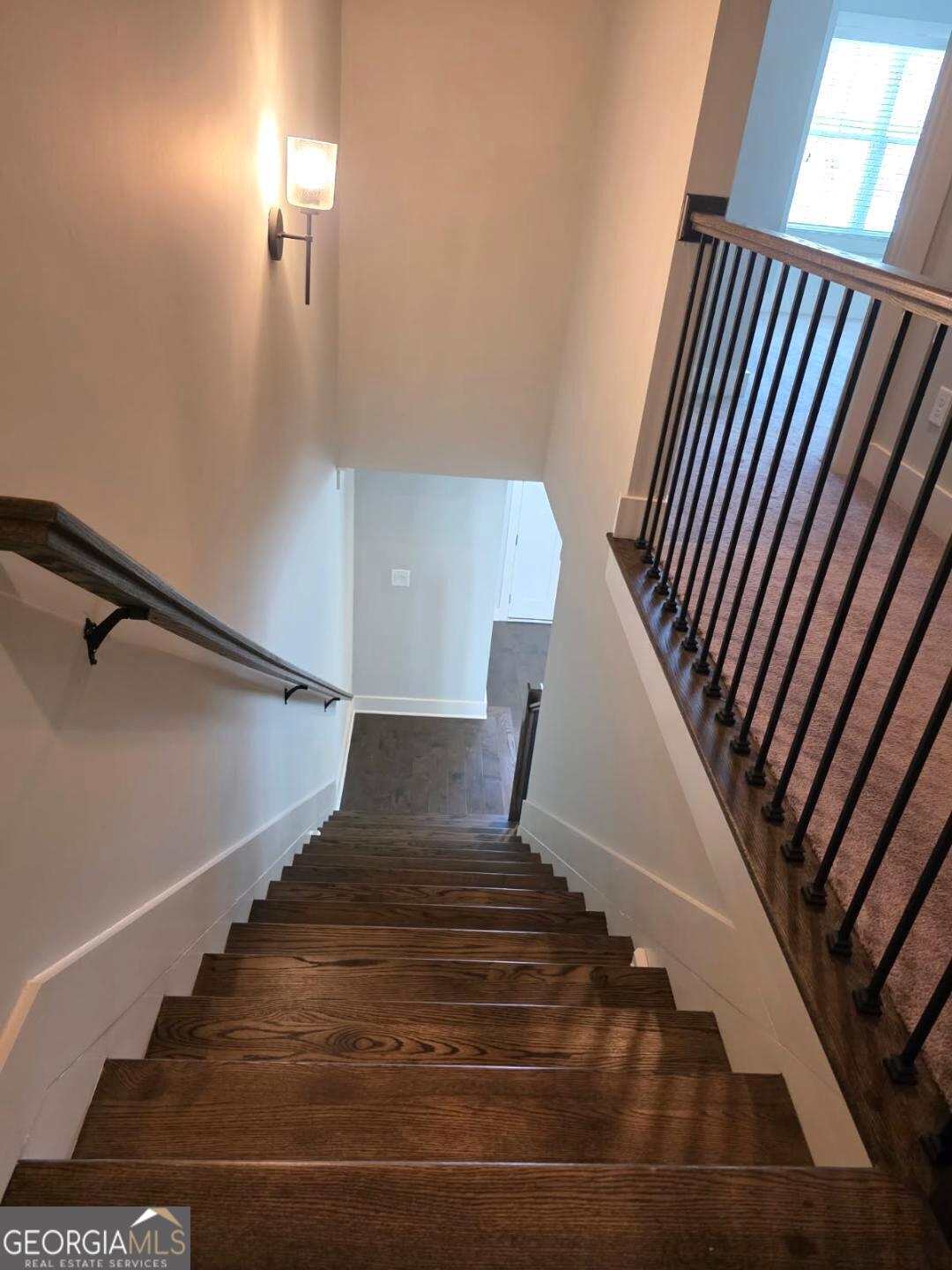 3176 Kincaid Drive Decatur, GA 30033 - Photo 43 of 89 a view of entryway