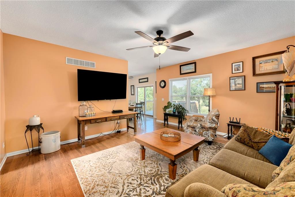 23338 Kissinger Road Leavenworth, KS 66048 - Photo 13 of 89