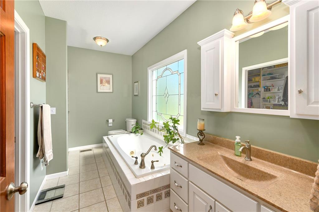 23338 Kissinger Road Leavenworth, KS 66048 - Photo 18 of 89