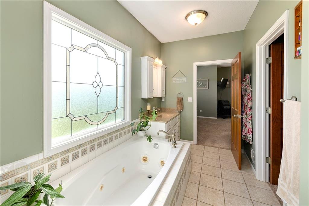 23338 Kissinger Road Leavenworth, KS 66048 - Photo 19 of 89