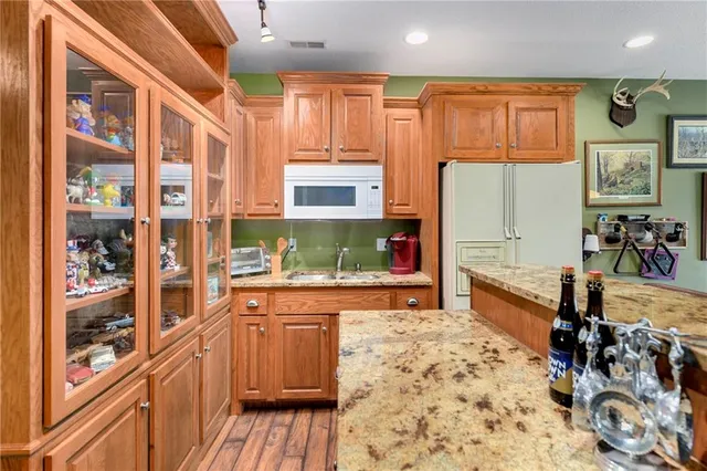 $895,000 | 23338 Kissinger Road, Leavenworth, KS 66048