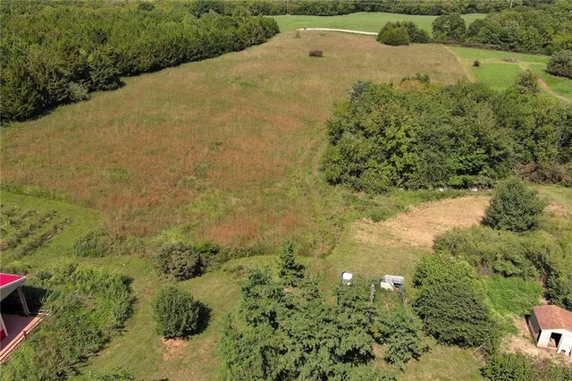 $895,000 | 23338 Kissinger Road, Leavenworth, KS 66048