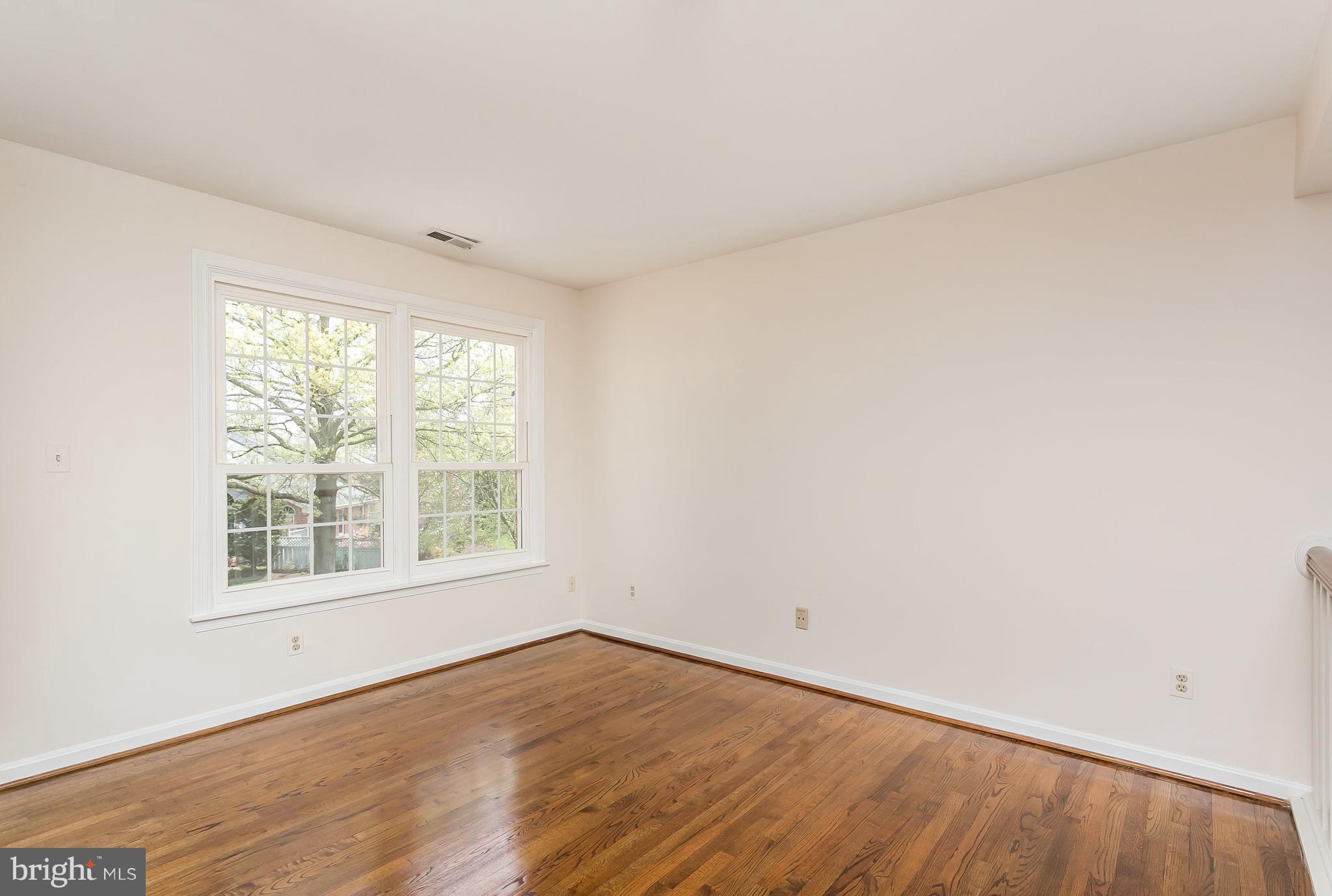 45 Seminary Farm Road Lutherville-Timonium, MD 21093 - Photo 21 of 26 Den/loft