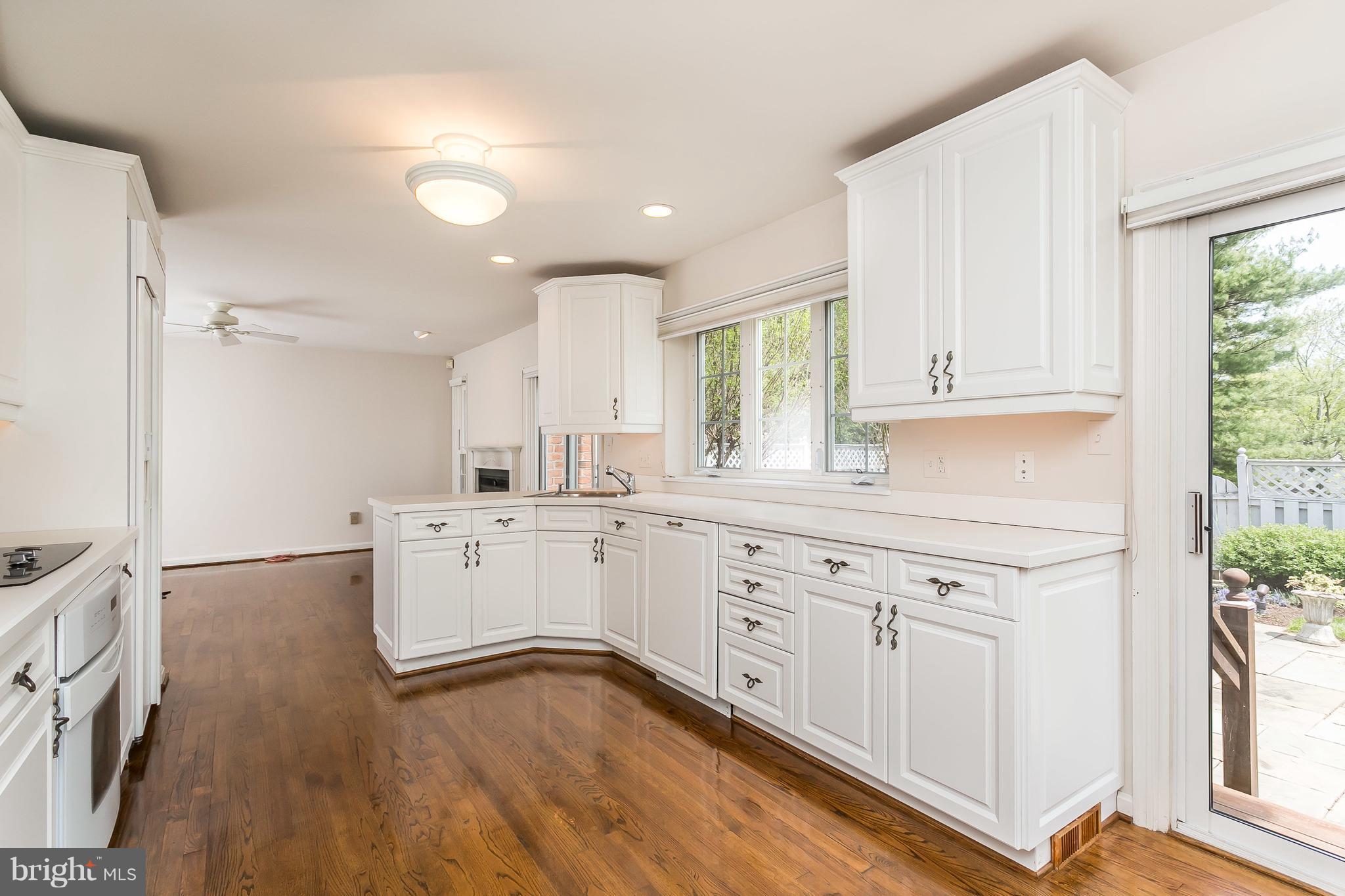 45 Seminary Farm Road Lutherville-Timonium, MD 21093 - Photo 8 of 26 Kitchen